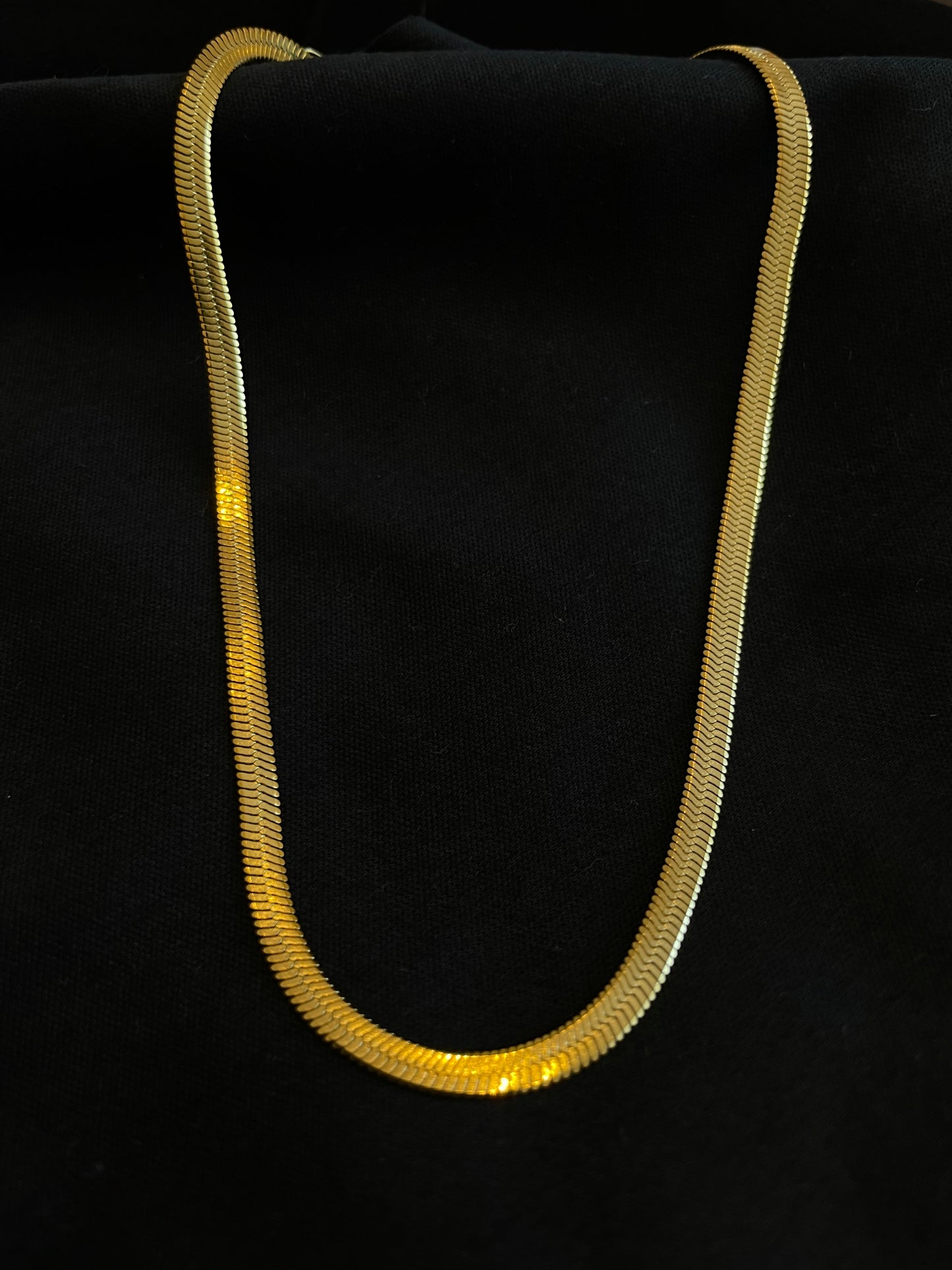 Sleek Chain (gold) Micans Jewelry